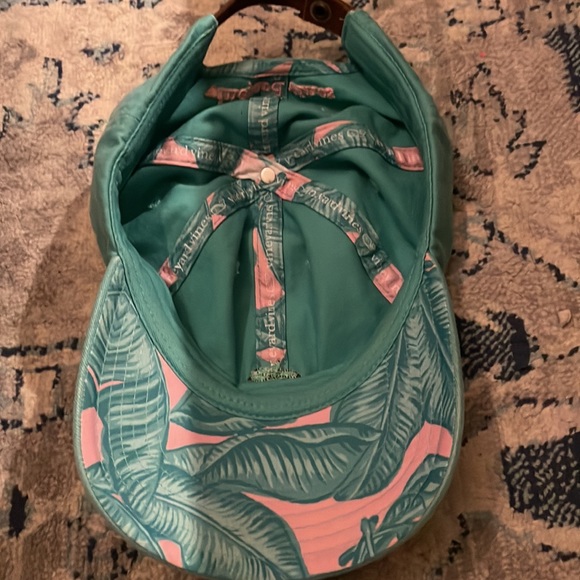 Vineyard vines tropical print palm tree hat. - Picture 2 of 3